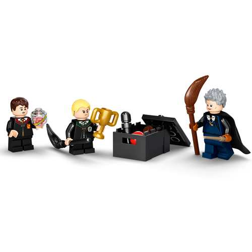 LEGO Harry Potter 76395 Zweinstein: Eerste vliegles