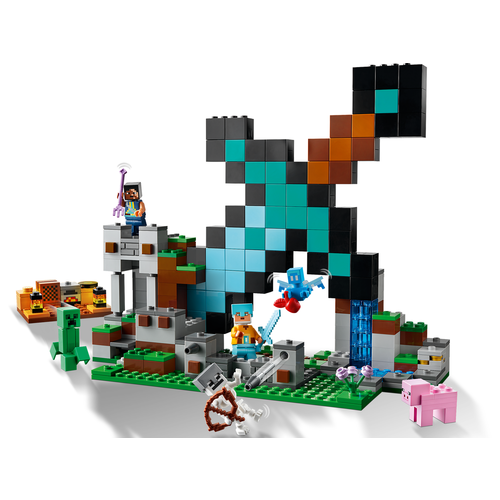 LEGO Minecraft 21244 Uitvalbasis Zwaard