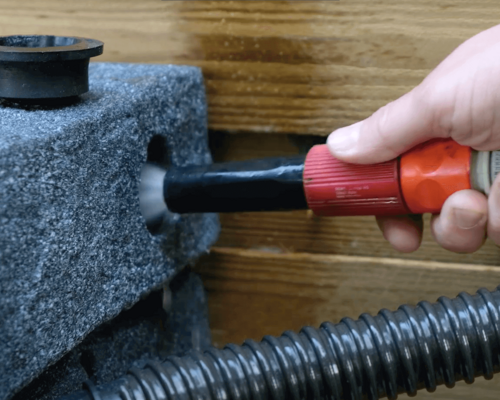 Hoe maak ik een regenton schoon?