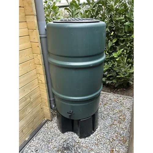 Harcostar Regentonset Harcostar 227 liter - Groen + Voet + Vulautomaat