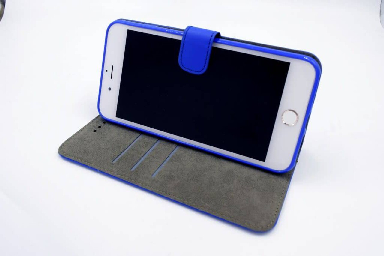 Apple iPhone 7 Plus; iPhone 8 Plus Card holder Blue Book type case for iPhone 7 Plus; iPhone 8 Plus Magnetic closure Apple iPhone 7 Plus; iPhone 8 Plus Card holder Blue Book type case for iPhone 7 Plus; iPhone 8 Plus Magnetic closure