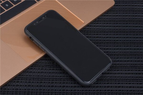UNIQ Accessory Backcover für iPhone X - Schwarz (8719273284698) UNIQ Accessory Backcover für iPhone X - Schwarz (8719273284698)
