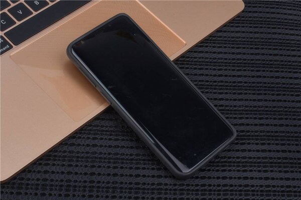 UNIQ Accessory UNIQ Accessory Backcover for Galaxy S9 - Black (8719273285855) UNIQ Accessory UNIQ Accessory Backcover for Galaxy S9 - Black (8719273285855)