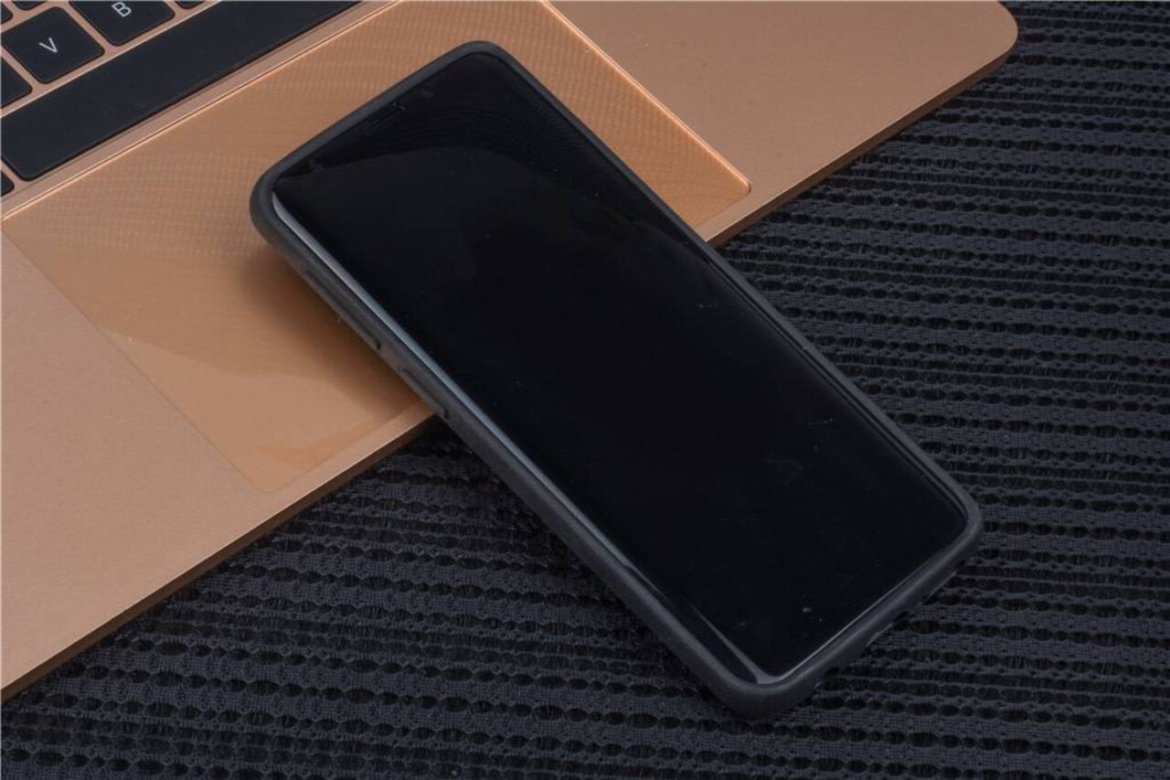 UNIQ Accessory UNIQ Accessory Galaxy S9 Hard Case Backcover glitter - Zwart UNIQ Accessory UNIQ Accessory Galaxy S9 Hard Case Backcover glitter - Zwart