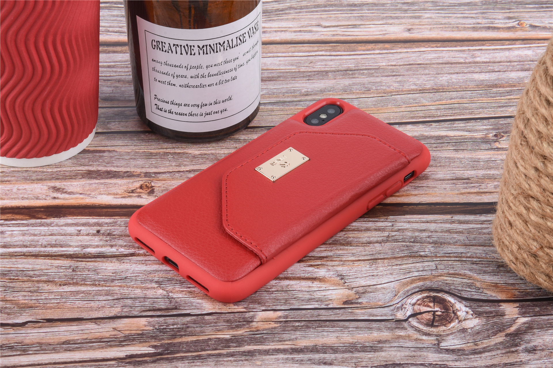 UNIQ Accessory Backcover voor iPhone X-Xs - Rood (8719273285527), foto 3 van 6
