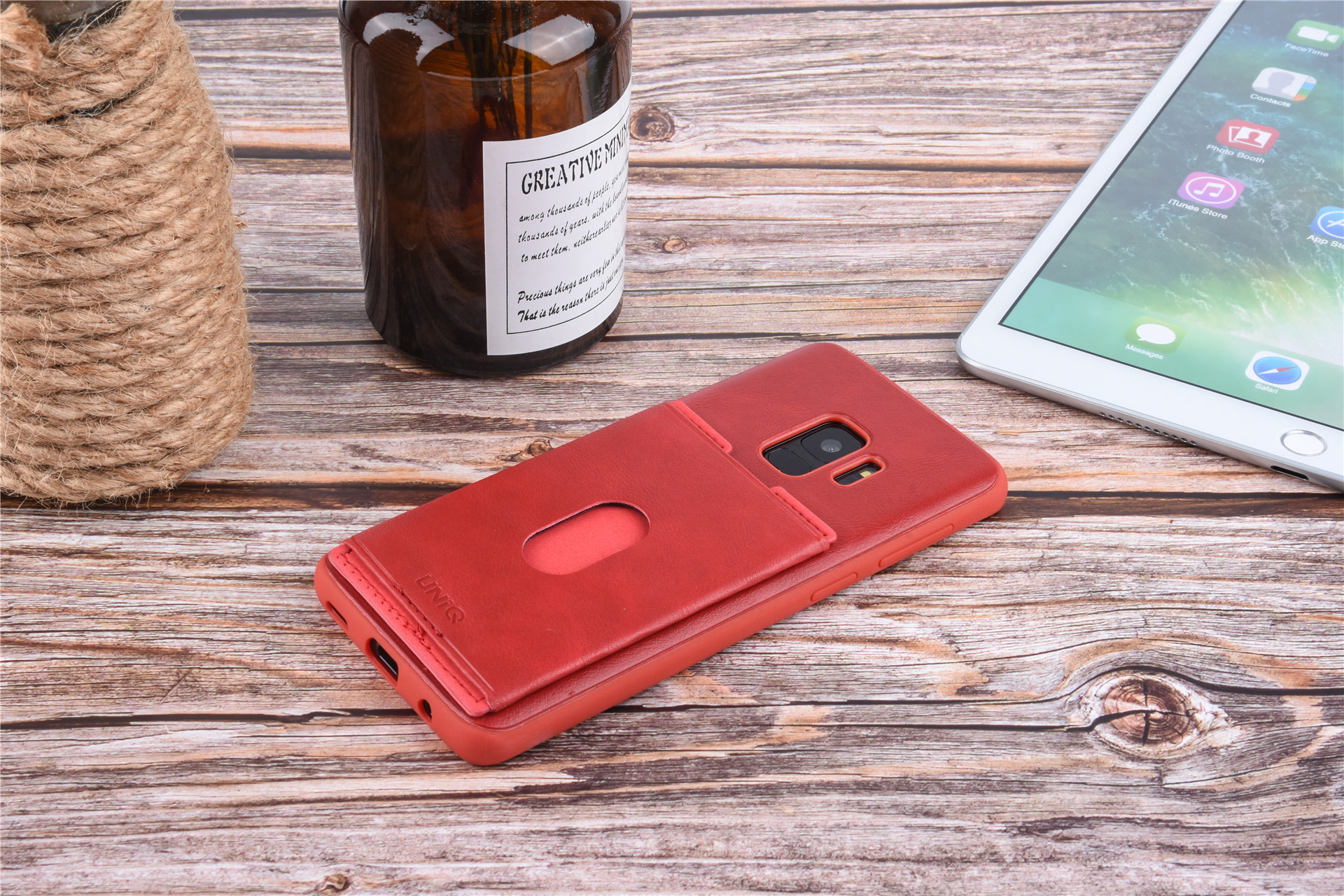 UNIQ Accessory UNIQ Accessory Galaxy S9 Kunstleer Backcover hoesje met portemonnee - Rood