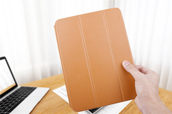 Apple Braun Book Case Tablet für iPad Pro 11 inch Apple Braun Book Case Tablet für iPad Pro 11 inch