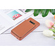 UNIQ Accessory UNIQ Accessory Galaxy S10e Kunstleer Backcover hoesje - Bruin UNIQ Accessory UNIQ Accessory Galaxy S10e Kunstleer Backcover hoesje - Bruin