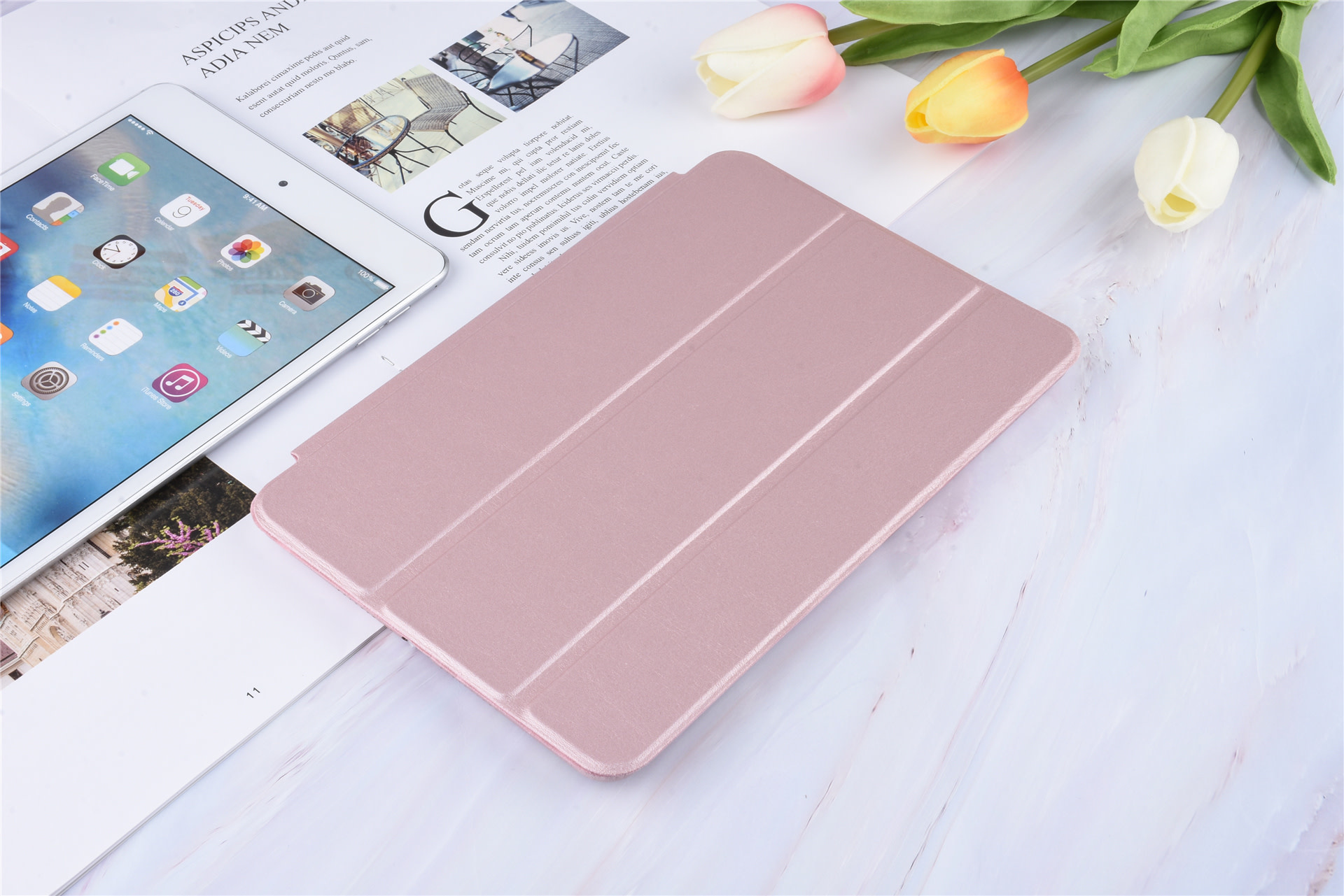 Apple iPad Mini 5 Rose Gold Smart Case - Book Case Tablethoes, foto 5 van 6