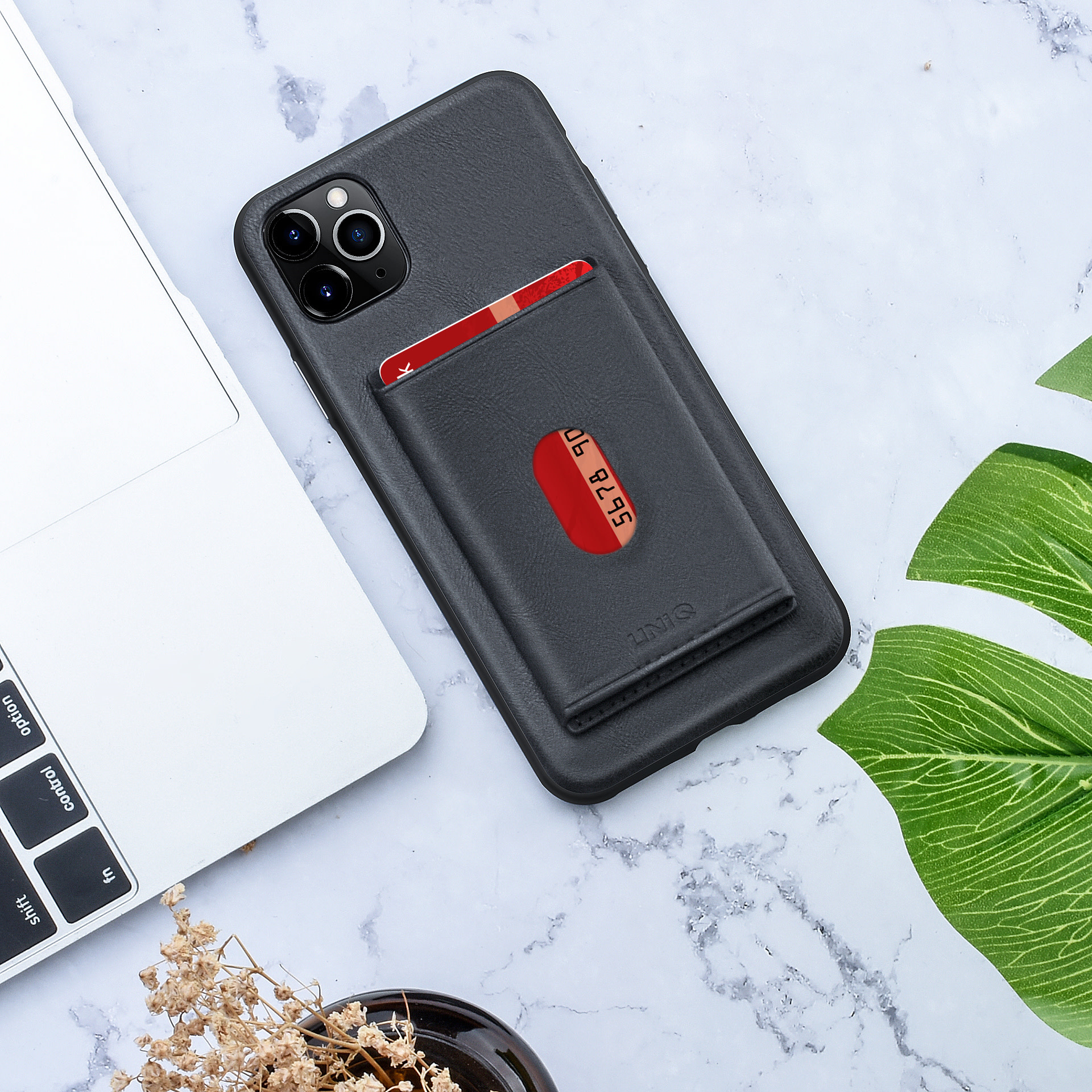 UNIQ Accessory Uniq accessory Apple iPhone 11 Pro Max Zwart Backcover hoesje Pasjeshouder, foto 5 van 6