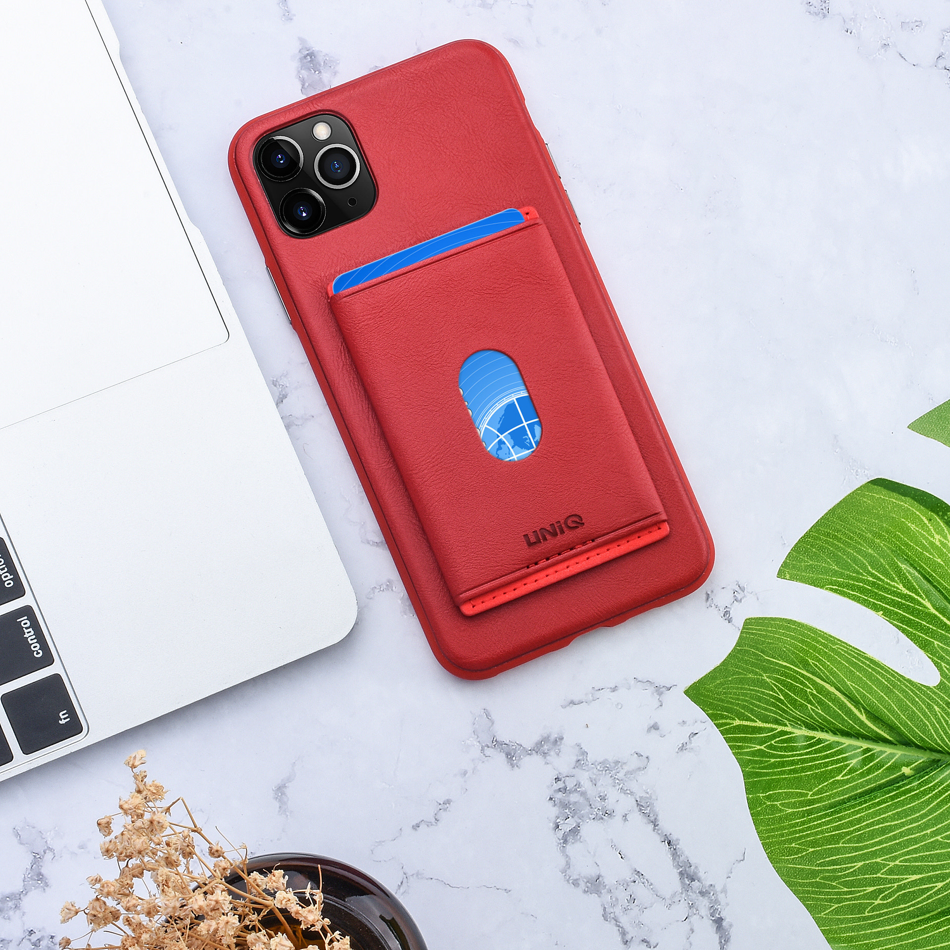 UNIQ Accessory Uniq accessory Apple iPhone 11 Pro Max Rood Backcover hoesje Pasjeshouder, foto 5 van 6