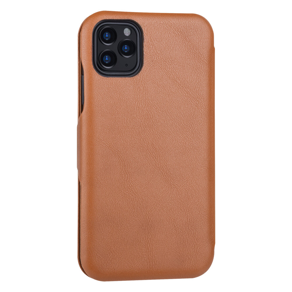 UNIQ Accessory UNIQ Accessory Bruin hoesje iPhone 11 Pro Max - Book Case - Elegance Series - Pasjeshouder UNIQ Accessory UNIQ Accessory Bruin hoesje iPhone 11 Pro Max - Book Case - Elegance Series - Pasjeshouder