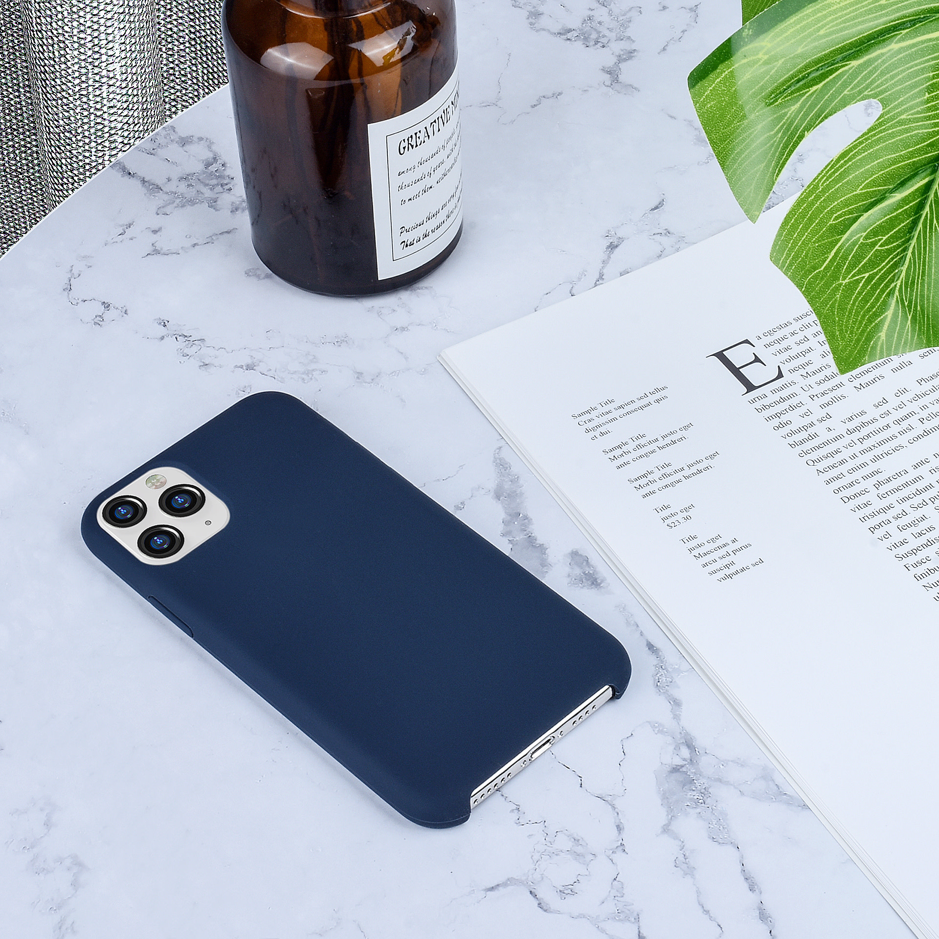 Apple iPhone 11 Pro Max Blauw Backcover hoesje Soft Touch, foto 4 van 4