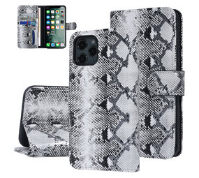 UNIQ Accessory UNIQ Accessory Zwart en Wit Slangenleer hoesje voor iPhone 11 Pro - Book Case UNIQ Accessory UNIQ Accessory Zwart en Wit Slangenleer hoesje voor iPhone 11 Pro - Book Case