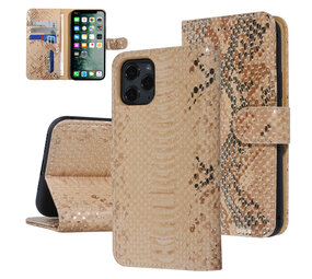UNIQ Accessory UNIQ Accessory Goud Slangenleer hoesje voor iPhone 11 Pro - Book Case UNIQ Accessory UNIQ Accessory Goud Slangenleer hoesje voor iPhone 11 Pro - Book Case