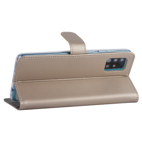 Samsung hoesje voor Galaxy A31 - Goud - Book Case - Kaarthouder (A315F) Samsung hoesje voor Galaxy A31 - Goud - Book Case - Kaarthouder (A315F)