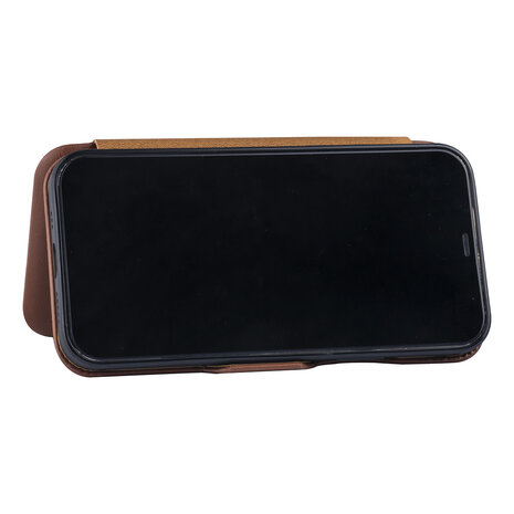 UNIQ Accessory UNIQ Accessory Bruin hoesje iPhone 12 - 12 Pro - Book Case UNIQ Accessory UNIQ Accessory Bruin hoesje iPhone 12 - 12 Pro - Book Case