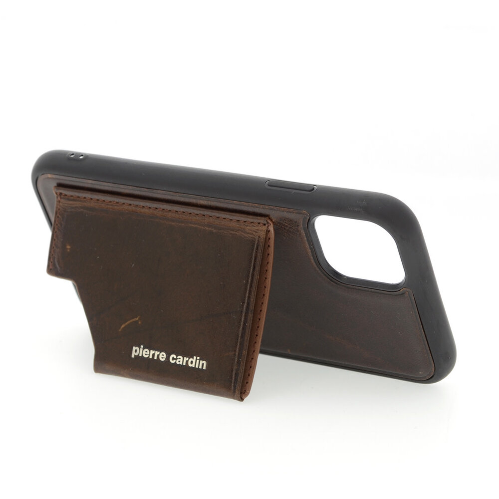 Pierre Cardin Pierre Cardin iPhone 12 Pro Max Backcover hoesje - Donker Bruin Pierre Cardin Pierre Cardin iPhone 12 Pro Max Backcover hoesje - Donker Bruin