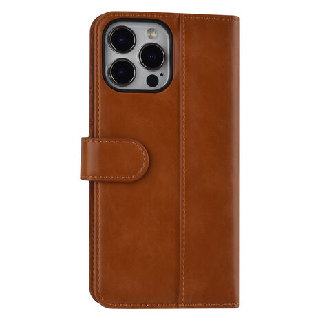 UNIQ Accessory UNIQ Accessory Book type case iPhone 13 Pro Max - Card holder - Magnetic closure - Dark Brown UNIQ Accessory UNIQ Accessory Book type case iPhone 13 Pro Max - Card holder - Magnetic closure - Dark Brown