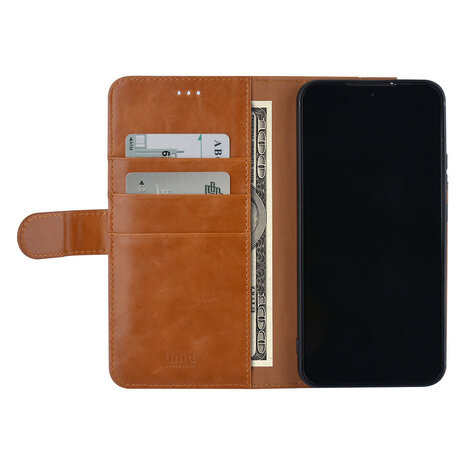 UNIQ Accessory UNIQ Accessory Samsung Galaxy S22 Plus Book type case - Card holder for 3 cards - Magnetic closure - Brown UNIQ Accessory UNIQ Accessory Samsung Galaxy S22 Plus Book type case - Card holder for 3 cards - Magnetic closure - Brown