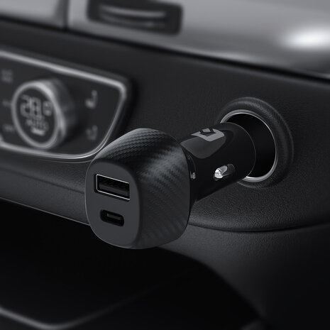 UNIQ Accessory Accessoire UNIQ Chargeur de voiture rapide à deux ports 2,4 A et 36 W - avec câble USB Type-C UNIQ Accessory Accessoire UNIQ Chargeur de voiture rapide à deux ports 2,4 A et 36 W - avec câble USB Type-C