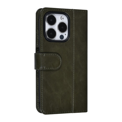 UNIQ Accessory UNIQ Accessory iPhone 14 Pro Vert foncé Porte-cartes Booktype pour 3 cartes - Fermeture magnétique UNIQ Accessory UNIQ Accessory iPhone 14 Pro Vert foncé Porte-cartes Booktype pour 3 cartes - Fermeture magnétique