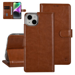 UNIQ Accessory iPhone 14 & 15 Plus Book Case hoesje - Pasjeshouder voor 3 pasjes - Magneetsluiting - Hanger - LichtBruin