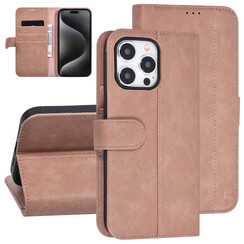 UNIQ Accessory iPhone 15 Pro Max Book Case hoesje - Pasjeshouder voor 3 pasjes - Magneetsluiting - Rose Gold