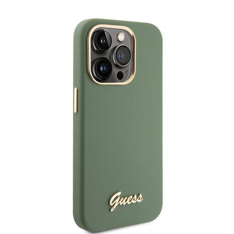 Guess Guess iPhone 15 Pro Max Backcover hoesje Script metal logo - Kaki Guess Guess iPhone 15 Pro Max Backcover hoesje Script metal logo - Kaki