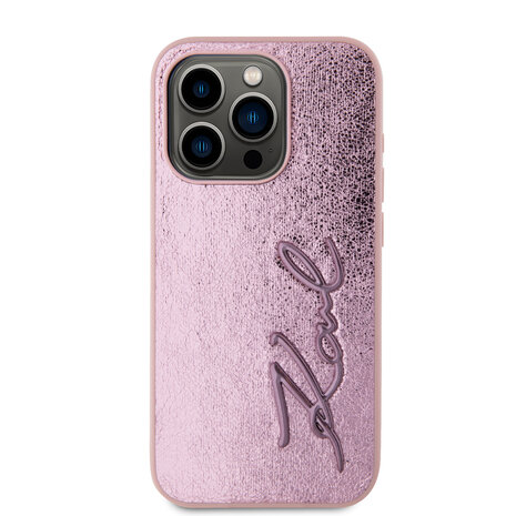 Karl Lagerfeld Karl Lagerfeld iPhone 15 Pro Backcover hoesje Wrinkled - Metal signature - Roze Karl Lagerfeld Karl Lagerfeld iPhone 15 Pro Backcover hoesje Wrinkled - Metal signature - Roze