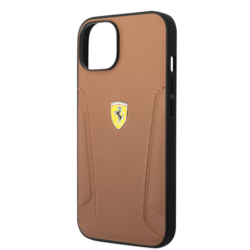Ferrari Ferrari iPhone 14 Plus & 15 Plus Backcover hoesje - Hot Stamped Sides - Camel Ferrari Ferrari iPhone 14 Plus & 15 Plus Backcover hoesje - Hot Stamped Sides - Camel
