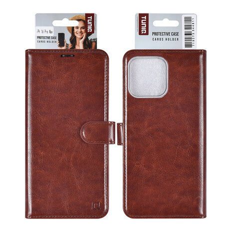 TUNIQ TUNIQ iPhone 16 Pro Max Book Case hoesje Pasjeshouder voor 3 pasjes - Hanger - Bruin TUNIQ TUNIQ iPhone 16 Pro Max Book Case hoesje Pasjeshouder voor 3 pasjes - Hanger - Bruin