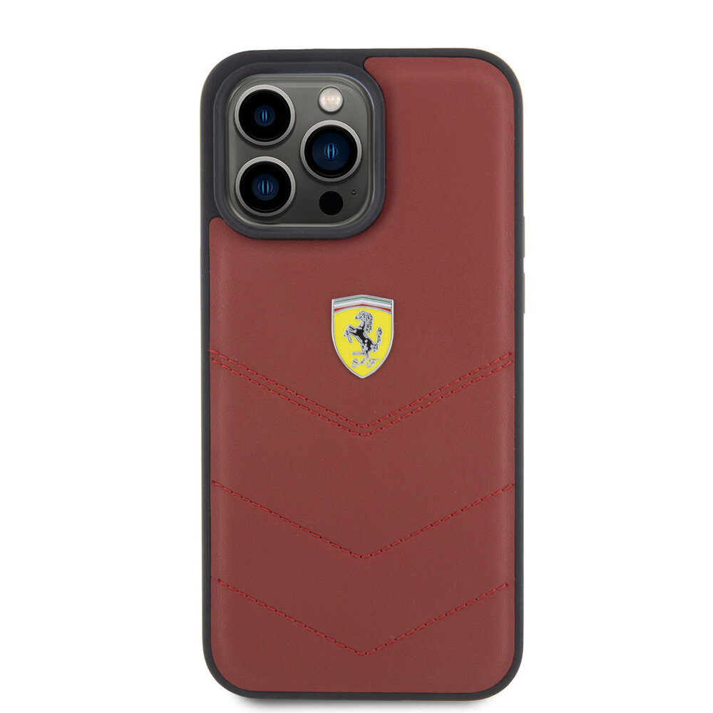 Ferrari Ferrari iPhone 15 Plus Back-Cover hul - Stitched Lines - Rot Ferrari Ferrari iPhone 15 Plus Back-Cover hul - Stitched Lines - Rot