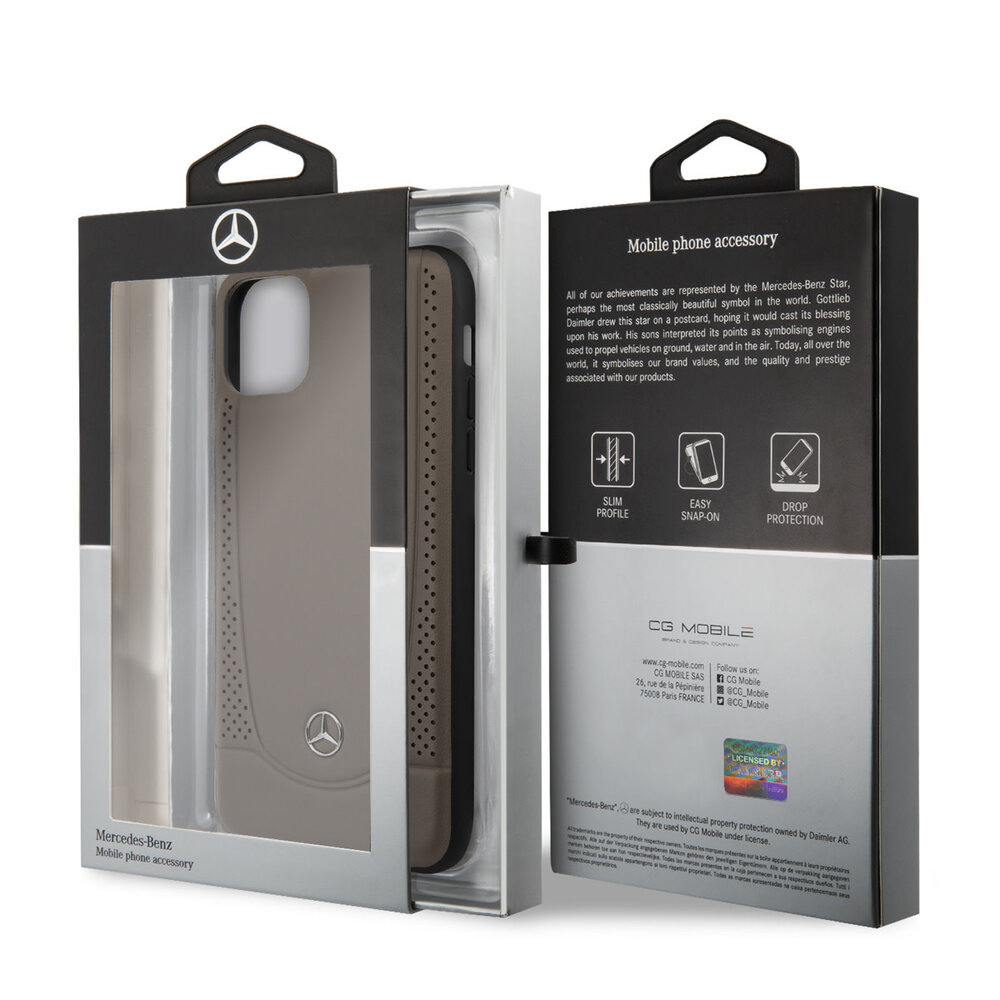 Mercedes-Benz Mercedes-Benz iPhone 11 Pro Max Backcover hoesje - Genuine Leather - Perforated Urban - Bruin Mercedes-Benz Mercedes-Benz iPhone 11 Pro Max Backcover hoesje - Genuine Leather - Perforated Urban - Bruin