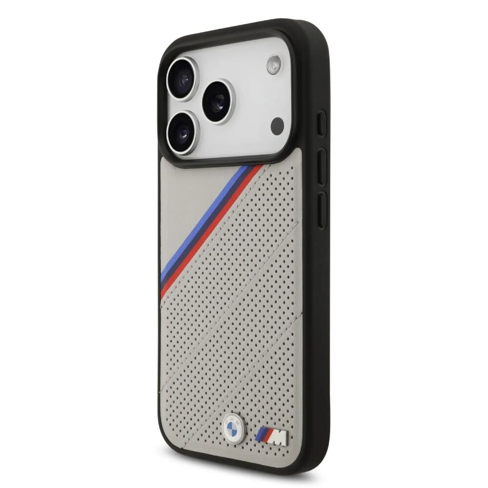 BMW BMW iPhone 17 Pro Backcover hoesje - MagSafe - PU Leather Case With Tricolor Slanted Stripes & Metal Logos - Grijs BMW BMW iPhone 17 Pro Backcover hoesje - MagSafe - PU Leather Case With Tricolor Slanted Stripes & Metal Logos - Grijs