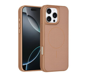 TUNIQ TUNIQ iPhone 16 Pro Max Back-Cover hul - Magsafe - Carbon Fiber - Shockproof - Gold TUNIQ TUNIQ iPhone 16 Pro Max Back-Cover hul - Magsafe - Carbon Fiber - Shockproof - Gold