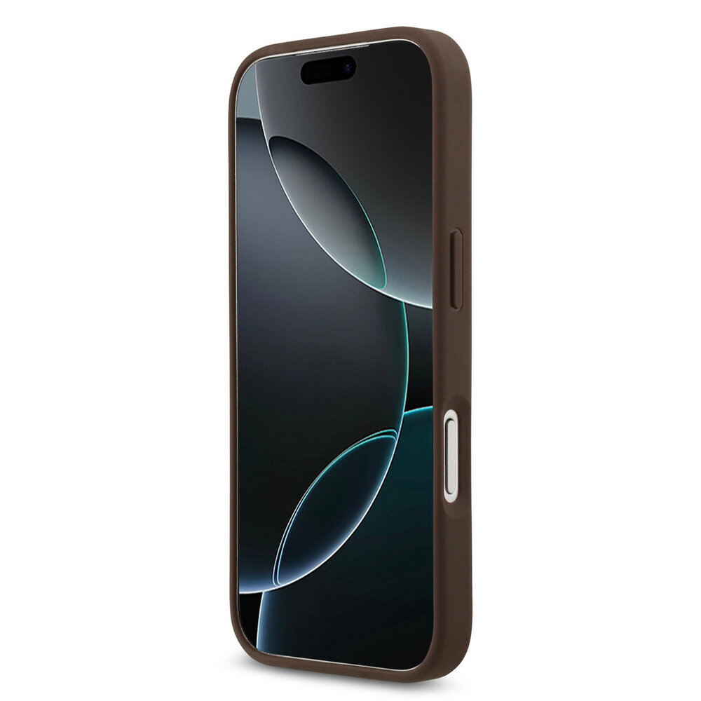 Guess Guess iPhone 17 Pro Back-Cover hul - Magsafe PU Leather - Peony Hot Stamp - Braun Guess Guess iPhone 17 Pro Back-Cover hul - Magsafe PU Leather - Peony Hot Stamp - Braun