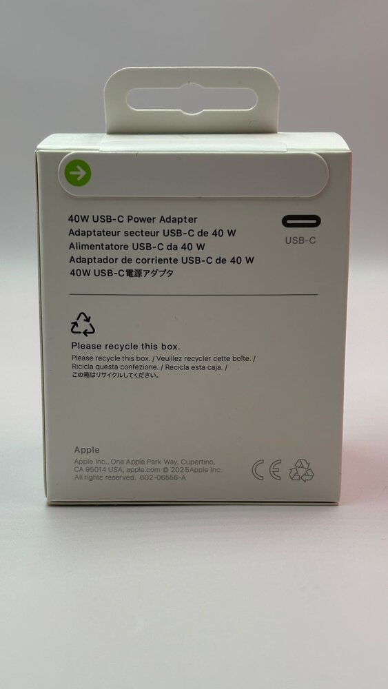 Apple Apple Adapter - USB-C 40W Power Adapter - Wit Apple Apple Adapter - USB-C 40W Power Adapter - Wit