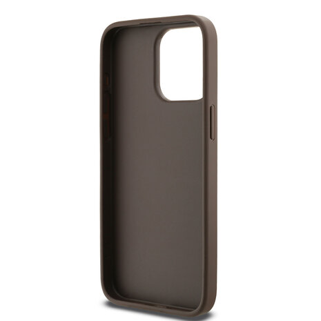 Guess Guess iPhone 15 Pro Max Back-Cover hul - HC O PU 4G Script Logo - Braun Guess Guess iPhone 15 Pro Max Back-Cover hul - HC O PU 4G Script Logo - Braun