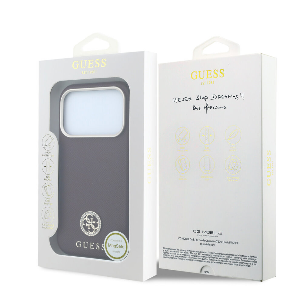 Guess Guess iPhone 18 Pro Max Hoesje harde behuizing - MagSafe - SW - generfd PU - rond strasslogo Bordeauxrood Guess Guess iPhone 18 Pro Max Hoesje harde behuizing - MagSafe - SW - generfd PU - rond strasslogo Bordeauxrood