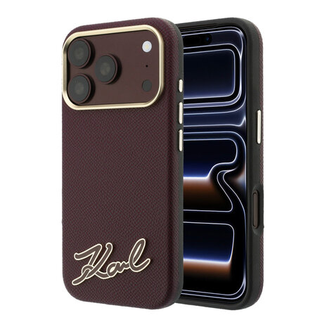 Karl Lagerfeld Karl iPhone 18 Pro Hülle Hartschale - MagSafe - SW - genarbtes PU - Signaturlogo aus Kunstharz Bordeauxrot Karl Lagerfeld Karl iPhone 18 Pro Hülle Hartschale - MagSafe - SW - genarbtes PU - Signaturlogo aus Kunstharz Bordeauxrot