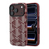 Lacoste iPhone 18 Pro Max Hülle Hartschale - MagSafe - PVC - The Blend - Prägung Bordeauxrot Lacoste iPhone 18 Pro Max Hülle Hartschale - MagSafe - PVC - The Blend - Prägung Bordeauxrot