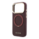Guess Guess iPhone 18 Pro Max Coque structure rigide - MagSafe - anneau support à 360 degrés - PU grainé - logo classique Bordeaux Guess Guess iPhone 18 Pro Max Coque structure rigide - MagSafe - anneau support à 360 degrés - PU grainé - logo classique Bordeaux