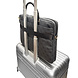 Guess Guess Laptoptas 4G - PU - rond 4G-logo - klassiek logo - streeppatroon - 16 inch Zwart
