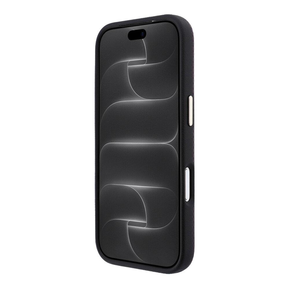 Guess Guess iPhone 18 Pro/17 Pro Hardcase MagSafe PU Kevlar met driehoekig logo - Zwart/Bordeaux Guess Guess iPhone 18 Pro/17 Pro Hardcase MagSafe PU Kevlar met driehoekig logo - Zwart/Bordeaux