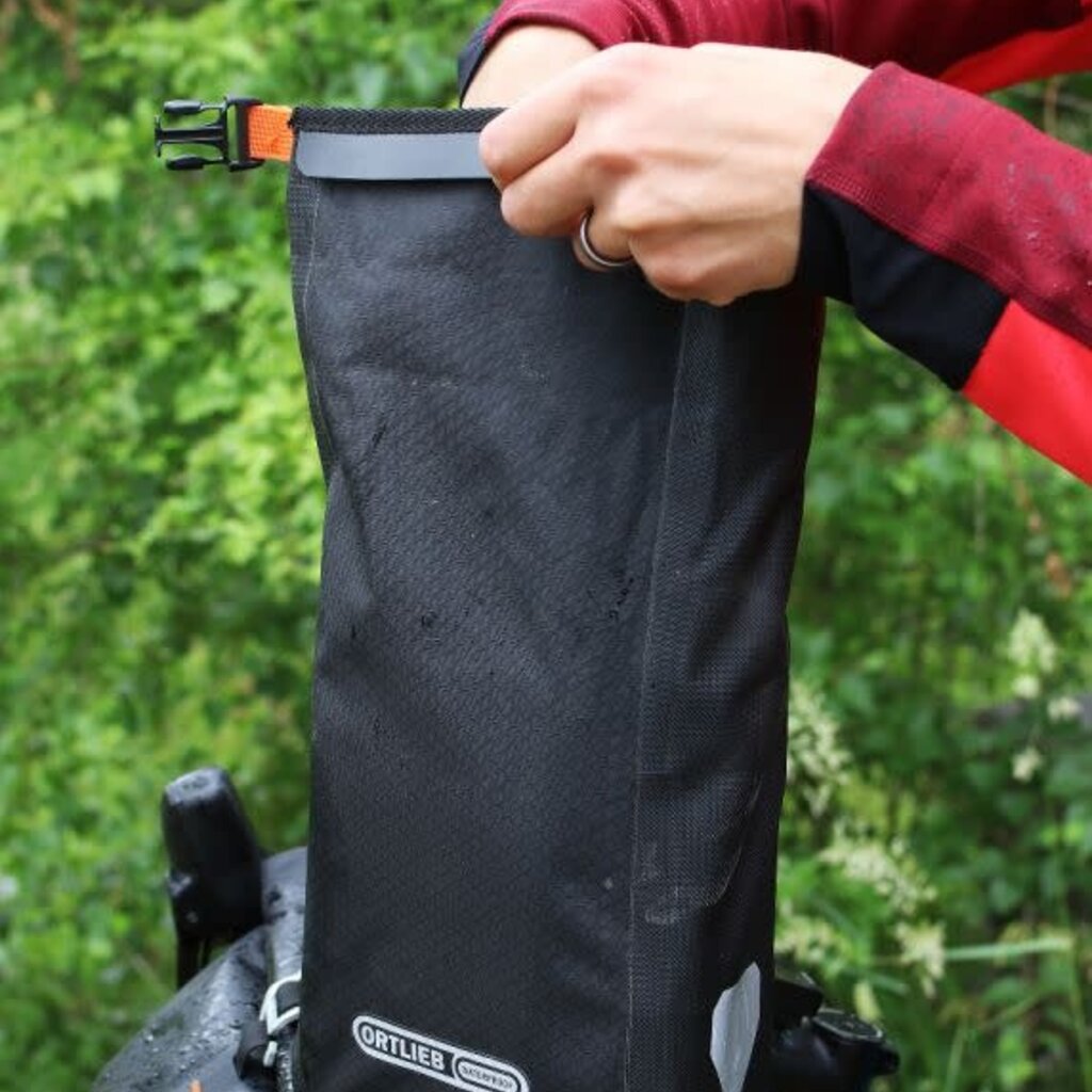 Fork Pack; 4,1L - Black Matte