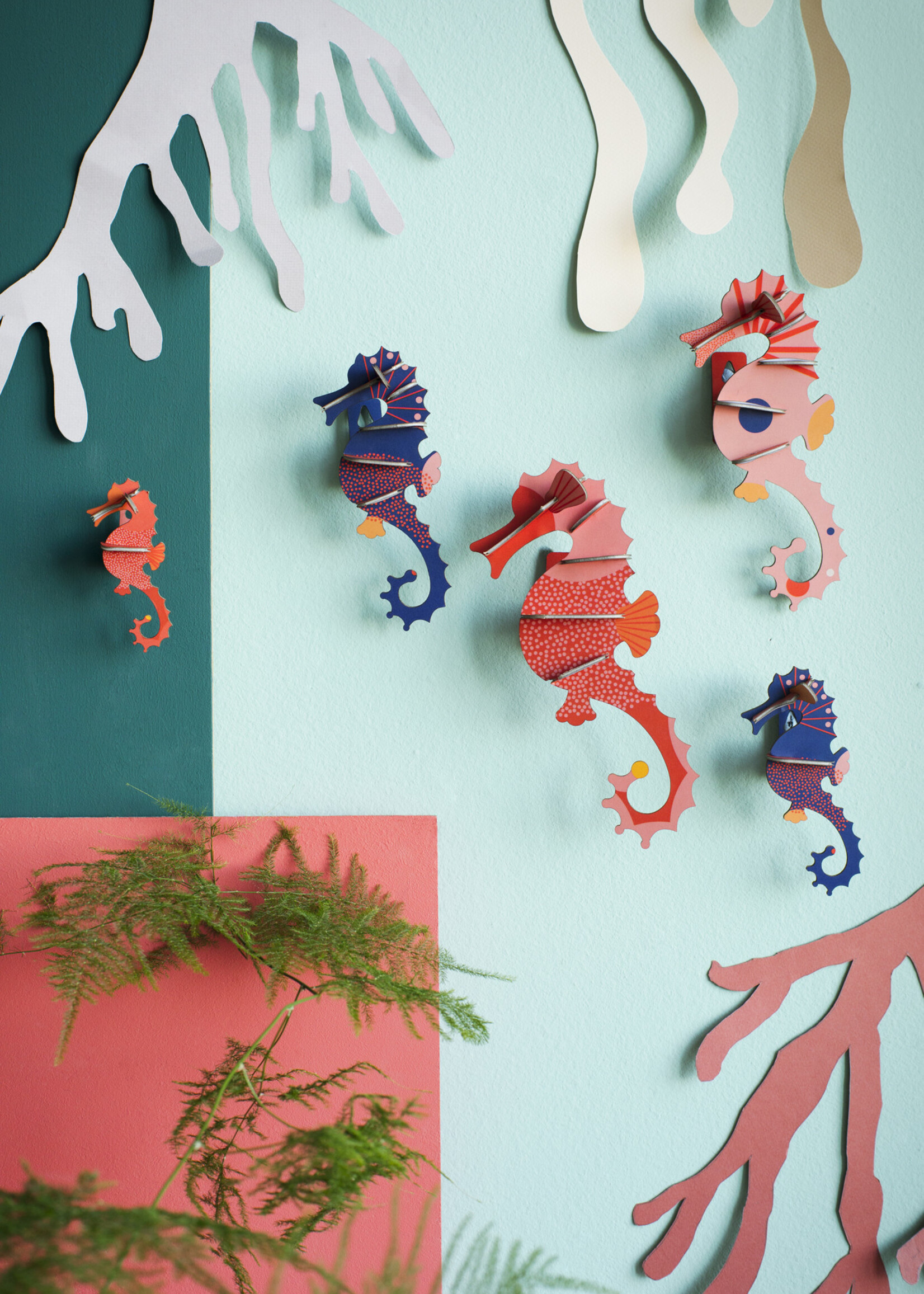 DIY WALL DECORATION - Sea Horses