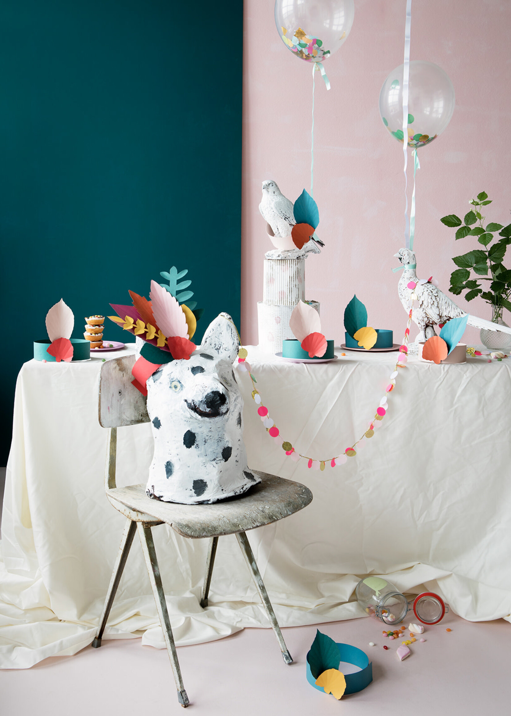 DIY KNUTSELBOEK - UITDRUK BOEK - Kroon