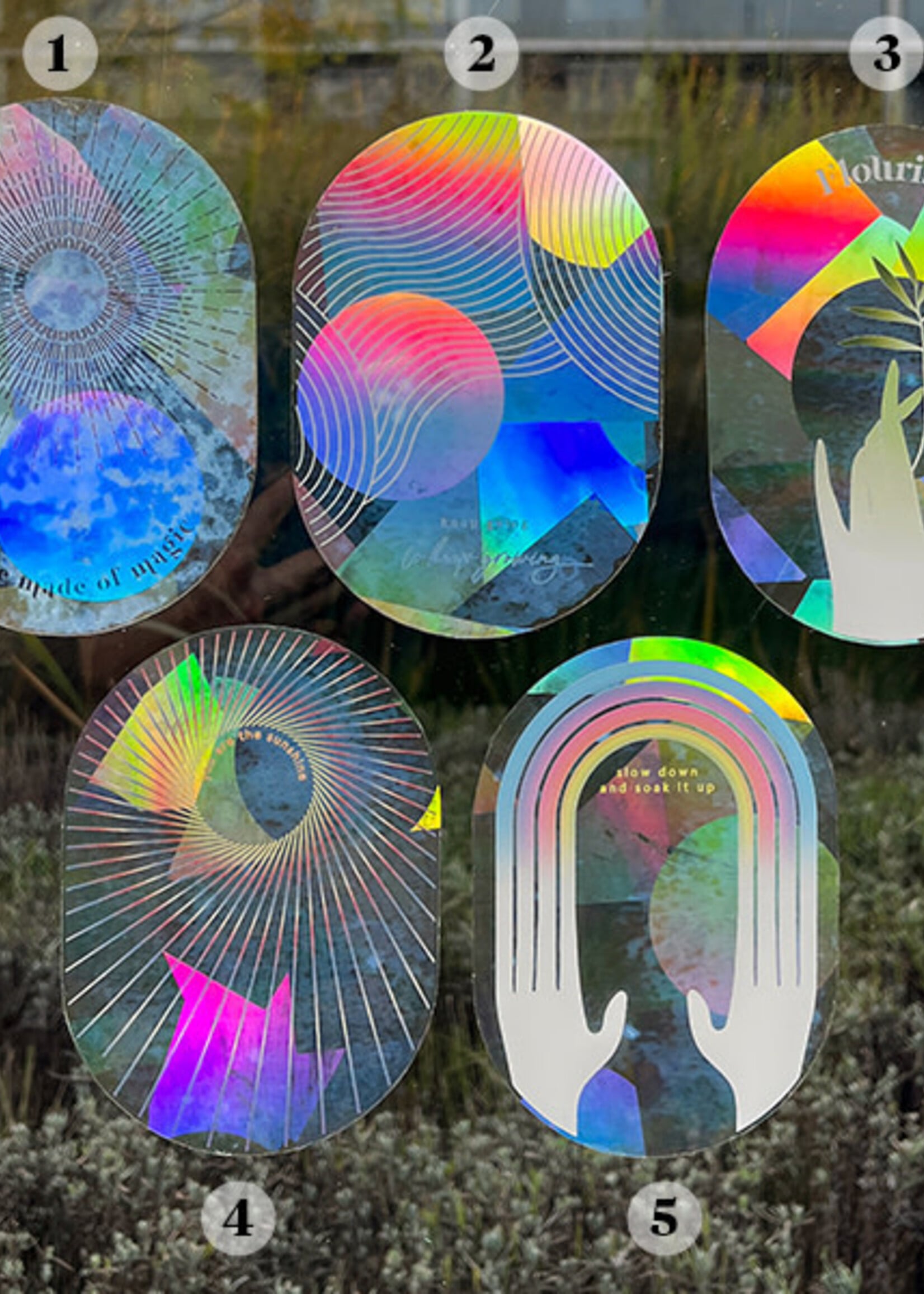 Autocollant arc-en-ciel magique