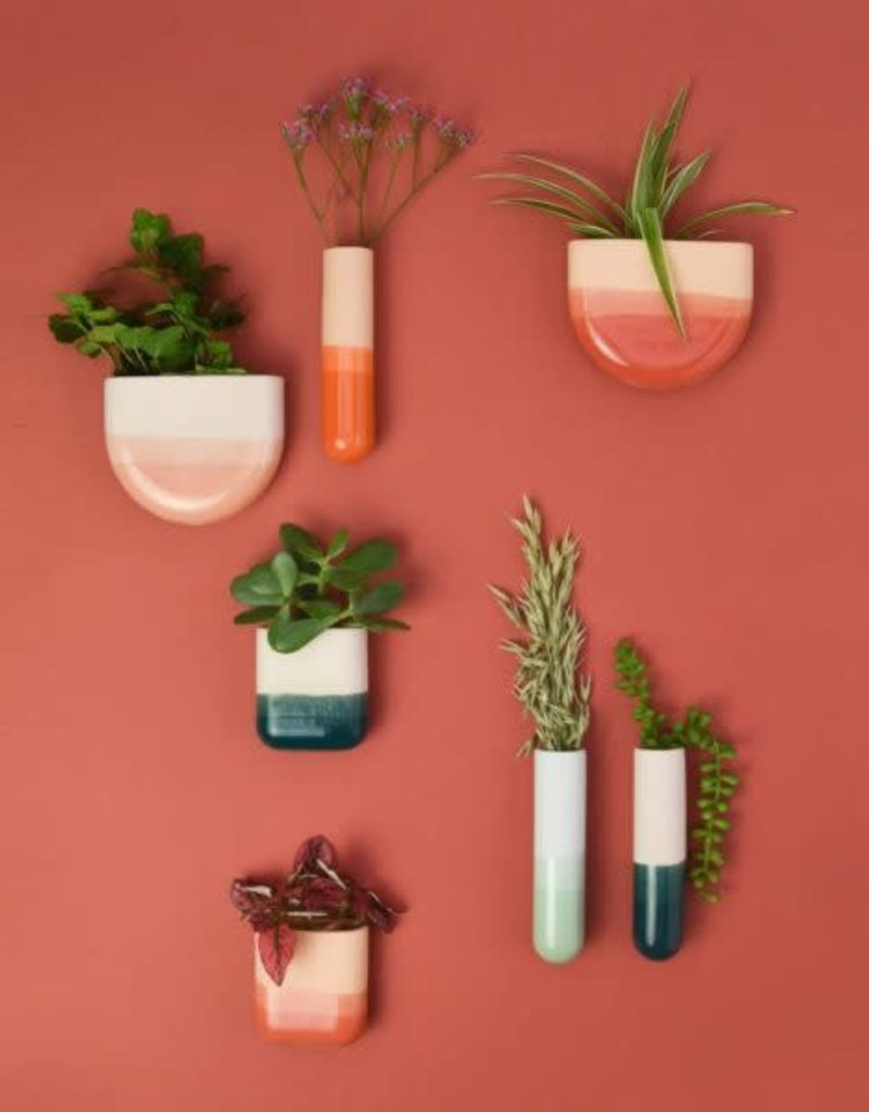 Harm & Elke DIP WALL VASE LONG